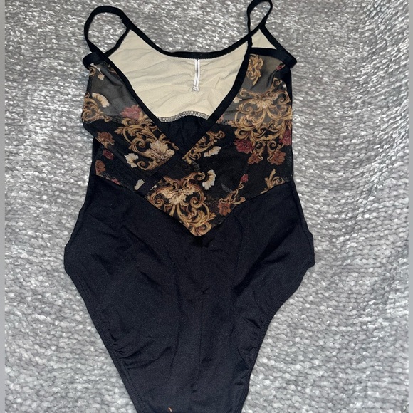 Ainsleywear Black leotard with beautiful mesh low back - Picture 1 of 4